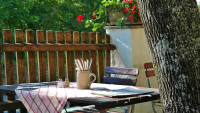 restaurace beer-garden-1670028 1280